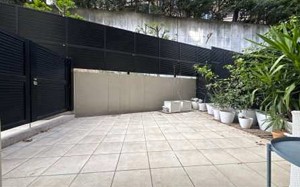 バルコニー　テラス