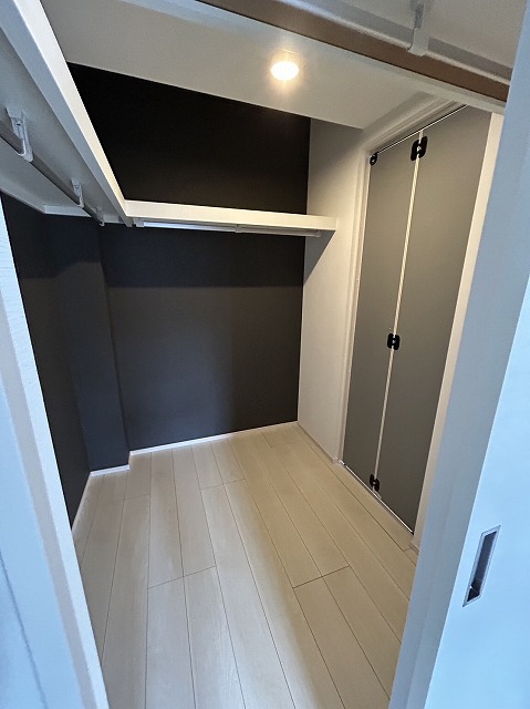 収納　大容量ウォークスルーゼット♪