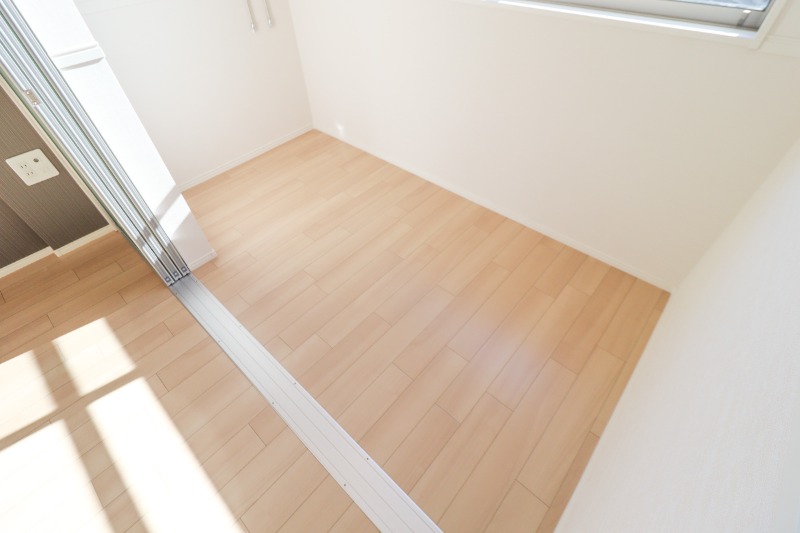 バルコニー　図面と現状に相違がある場合には現状を優先