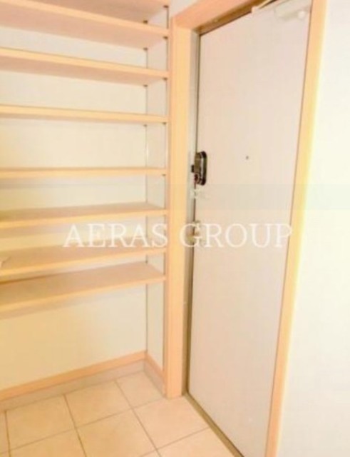 玄関　別部屋タイプ