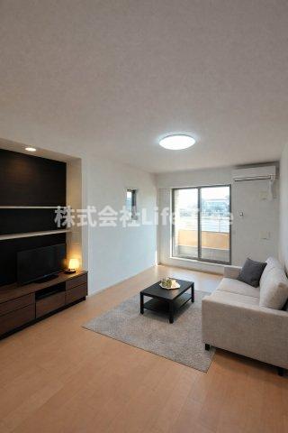 建物外観　※家具を配置したイメージです。