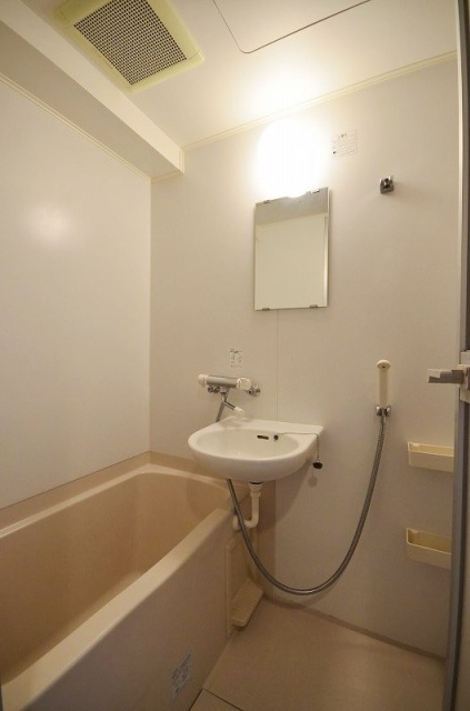 バス・シャワールーム　別号室の写真です。