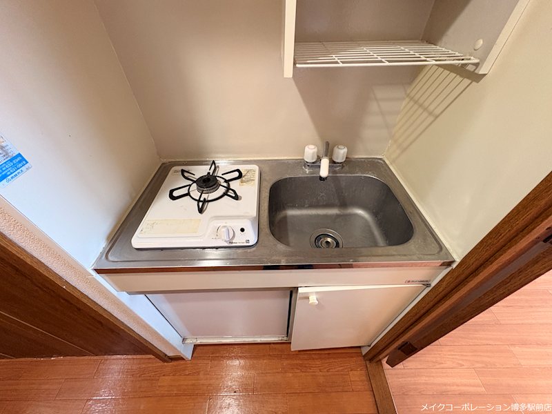 キッチン　※写真は棟内別部屋参考写真