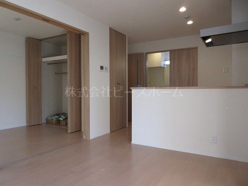 居室・リビング　※別号室参考写真