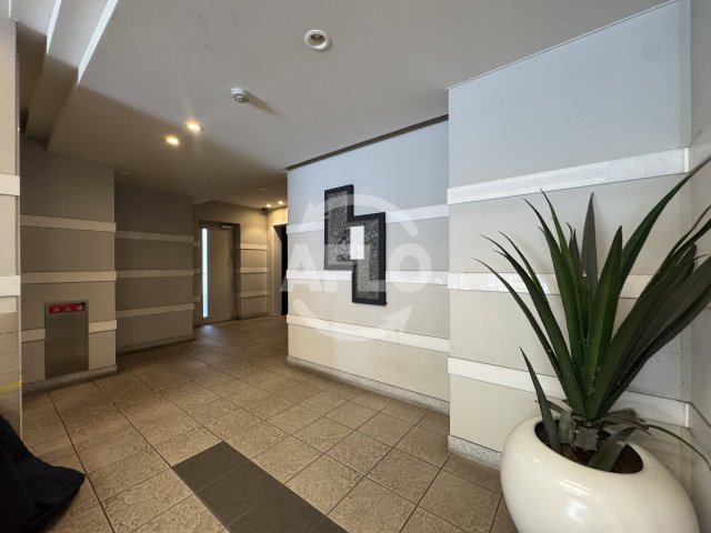 ロビー　プラウドフラット新大阪　ロビー