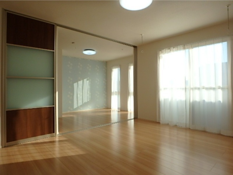 居室・リビング　図面と現状に相違がある場合には現状を優先