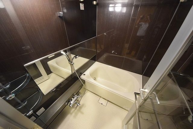 バス・シャワールーム　※別部屋の参考写真です。