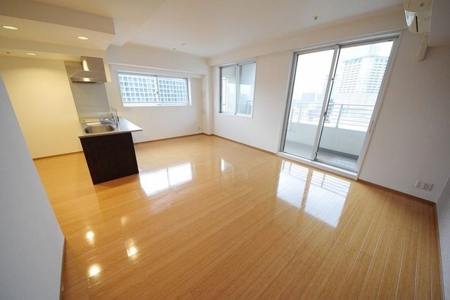 居室・リビング　※別部屋の参考写真です。