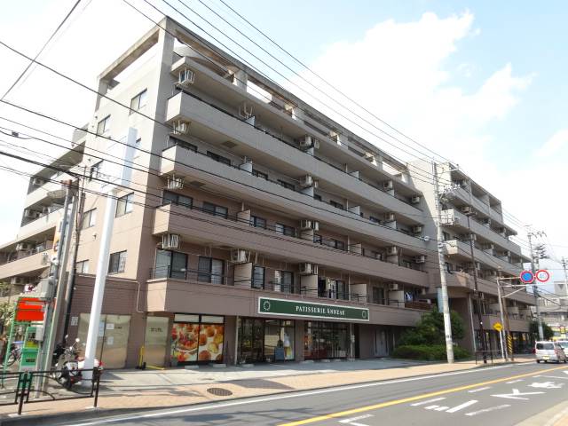 建物外観　１Ｆは人気の洋菓子屋さんです★