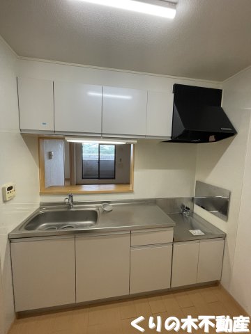 キッチン　同タイプのお部屋です（現況を優先します）