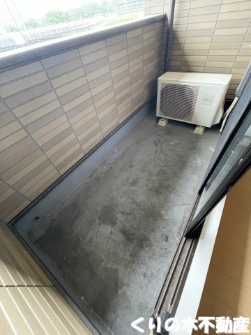 バルコニー　同タイプのお部屋です（現況を優先します）