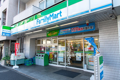 コンビニ　ファミリーマート 曙橋店（コンビニ）まで168m