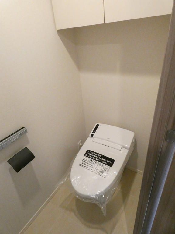 トイレ　落ち着いた色調のトイレです♪