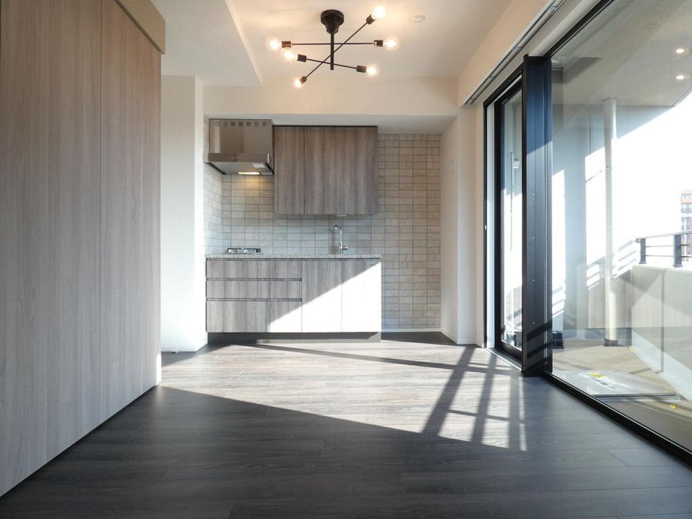 居室・リビング　☆明るい居間☆