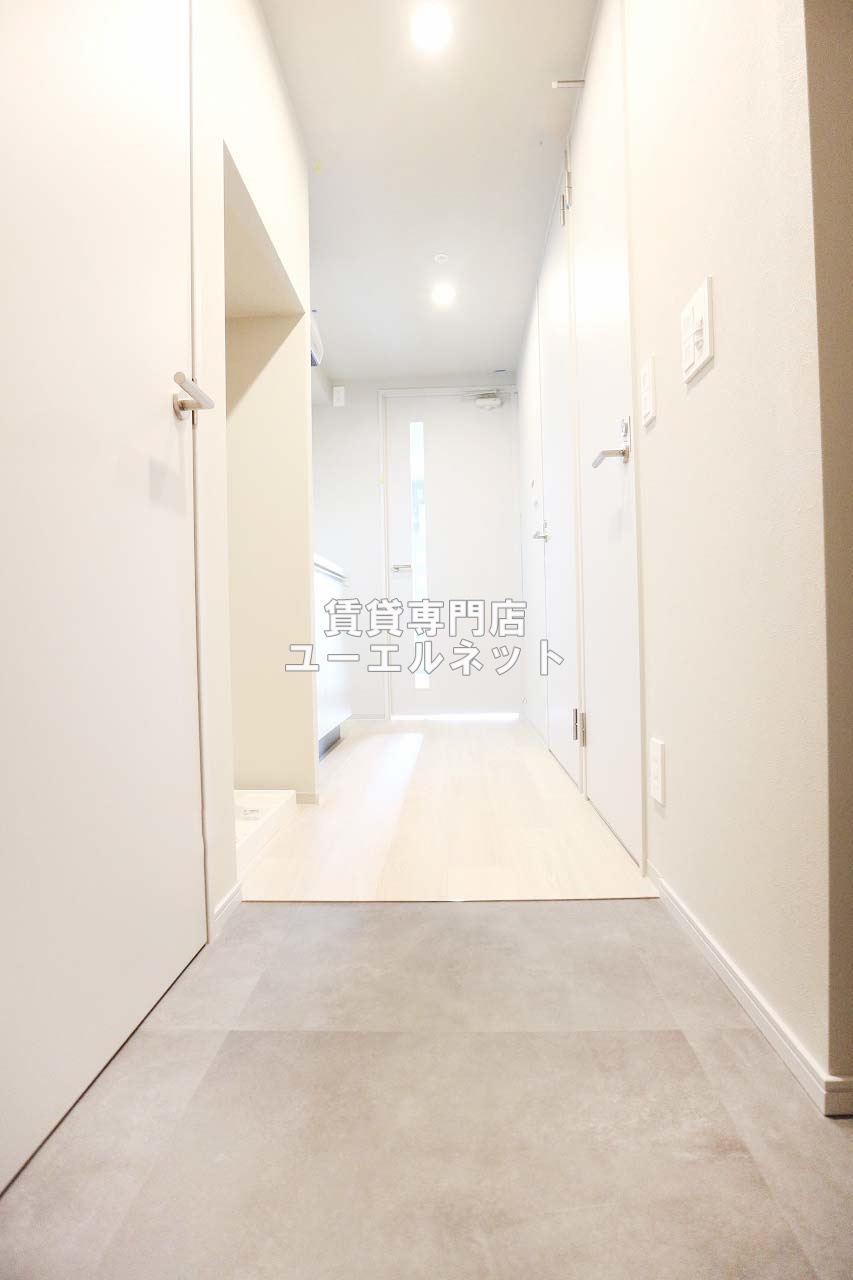 玄関　住まいの顔ともなる玄関