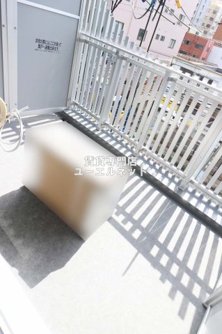 バルコニー　バルコニー付きで採光＆風通し良好！