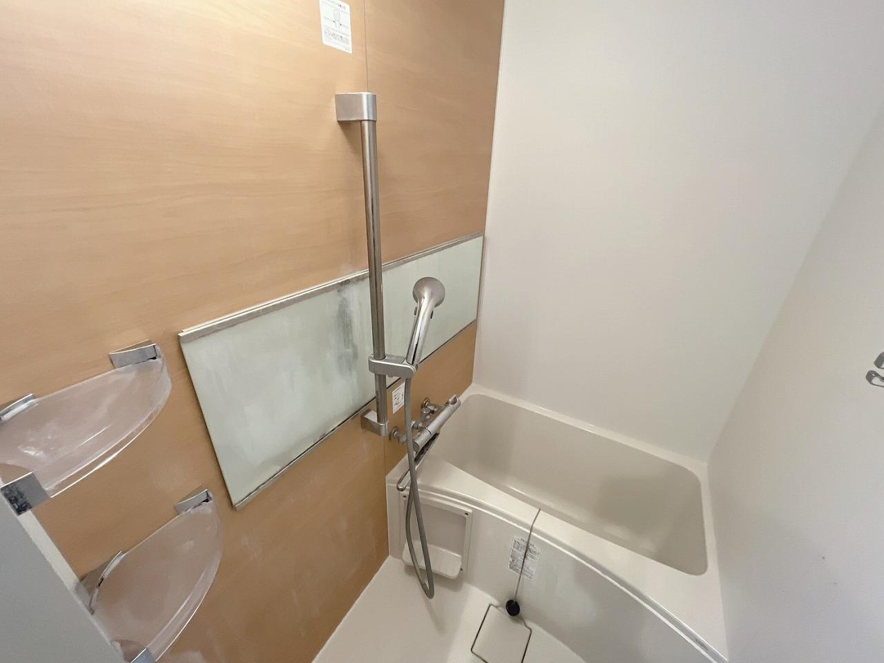 バス・シャワールーム　バスルーム