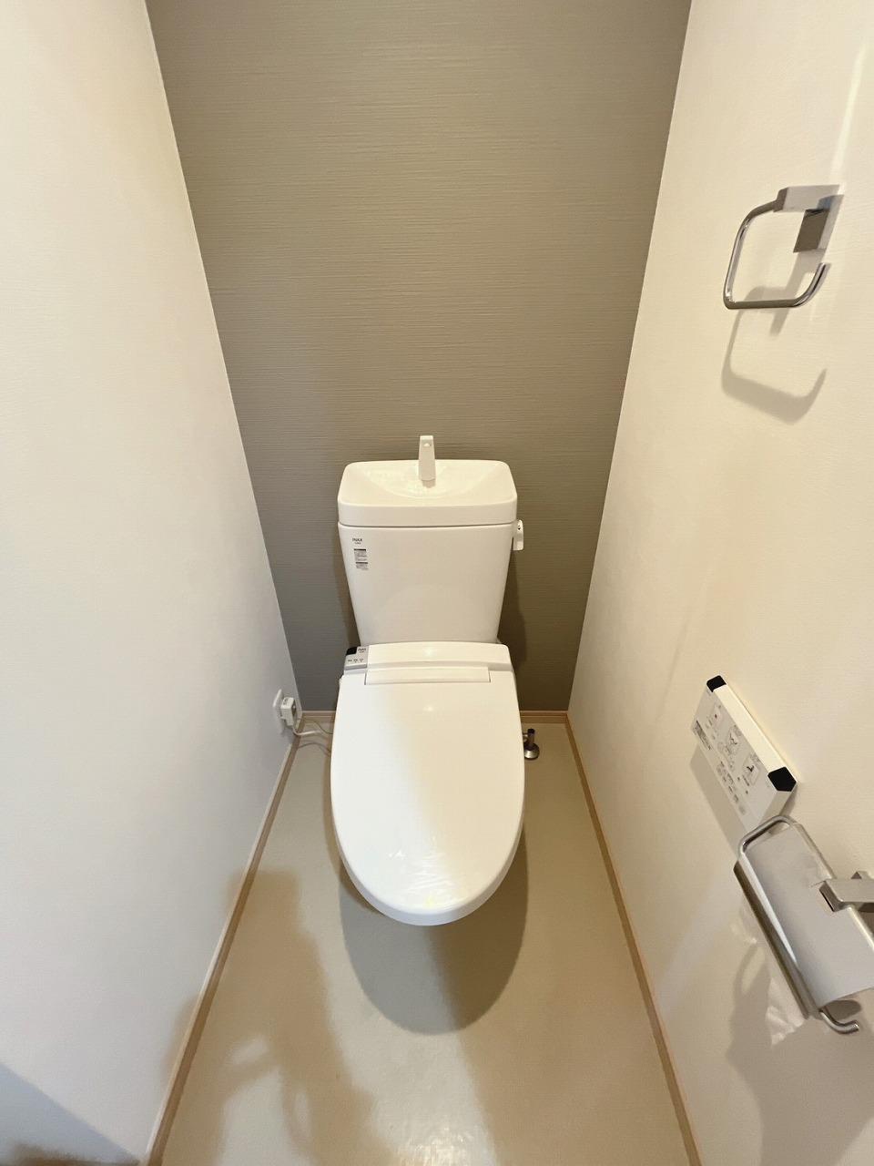トイレ　ウォシュレット完備