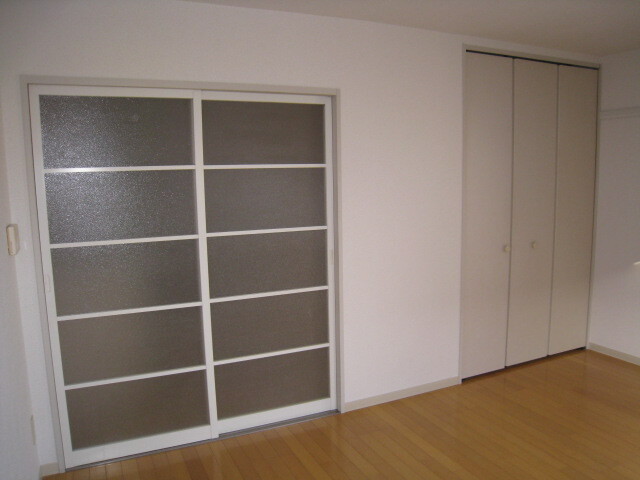 その他部屋・スペース　収納付き洋室７．５帖