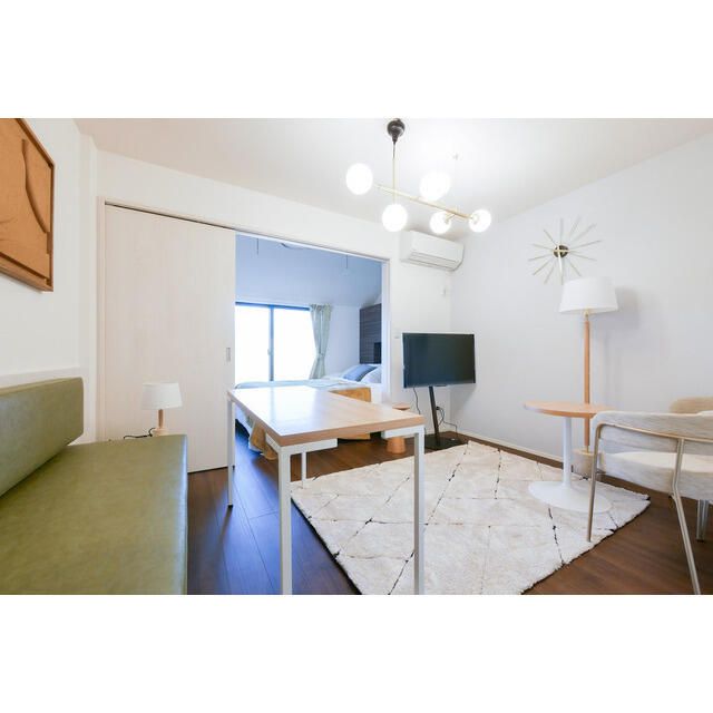 居室・リビング　※別部屋参考写真