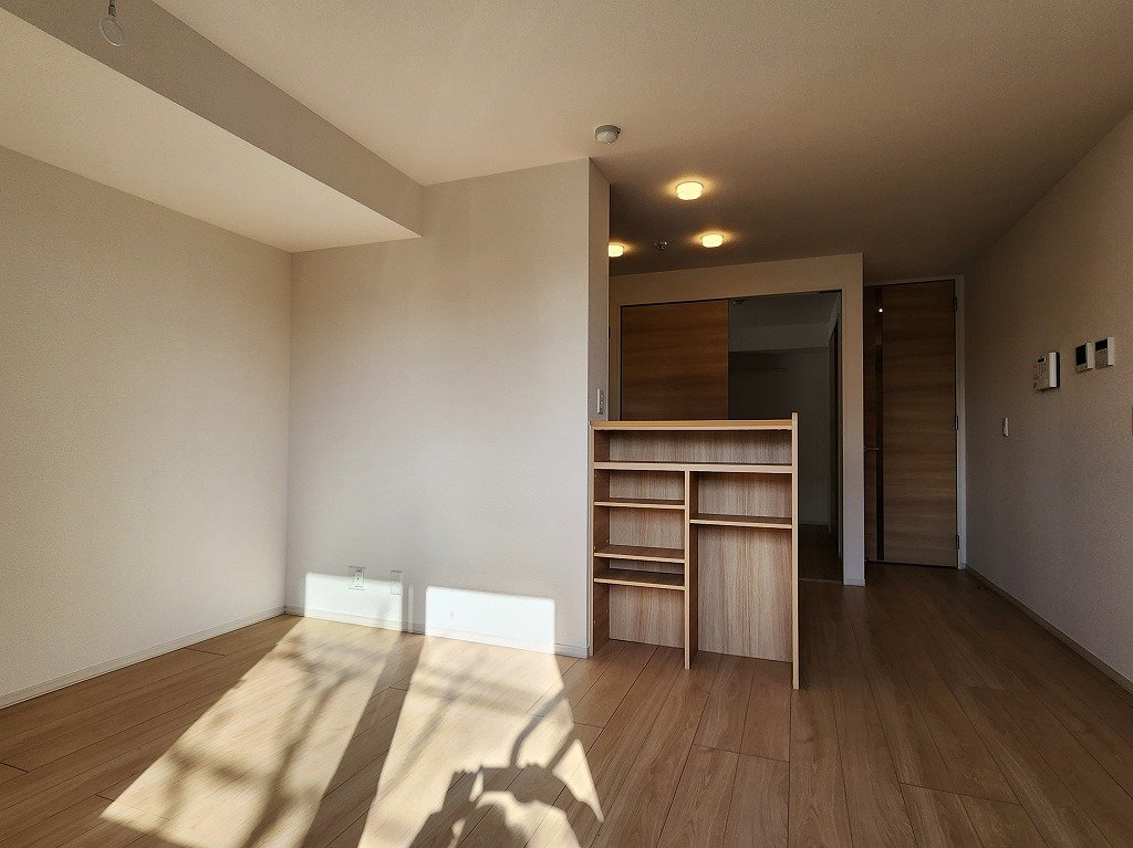 その他部屋・スペース　ダウンライト各所　綺麗な室内