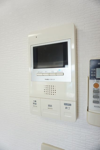 セキュリティ　ＴＶモニタ付ドアホン※同タイプ参考写真