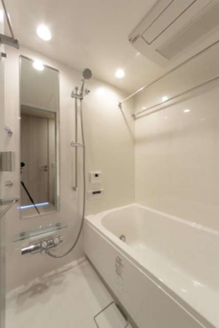 バス・シャワールーム　※写真は同タイプ住戸です。