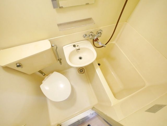 バス・シャワールーム　※別部屋参考写真です