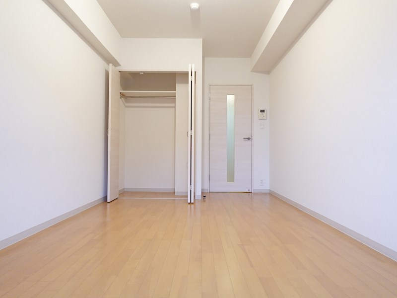 その他部屋・スペース　大きな収納のある室内