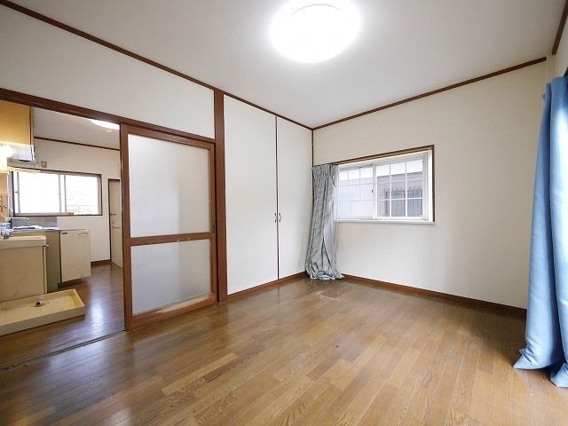 その他部屋・スペース　★出窓があり風通しが良いお部屋です★