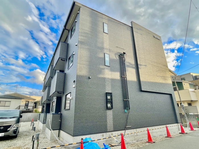 建物外観　建築中