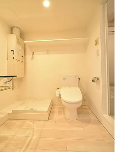 トイレ　同タイプ部屋　参考写真です