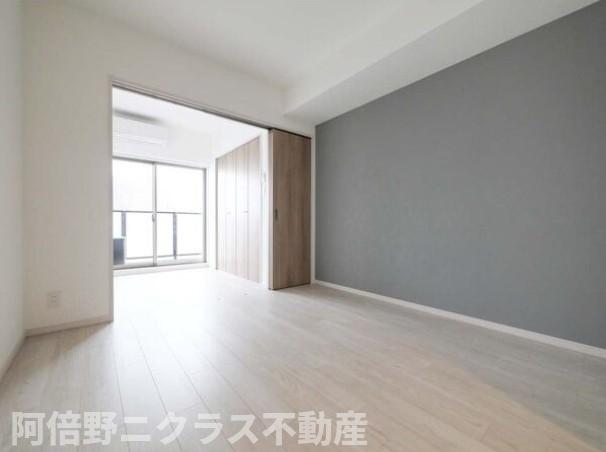 居室・リビング　内装は別部屋の参考写真です。