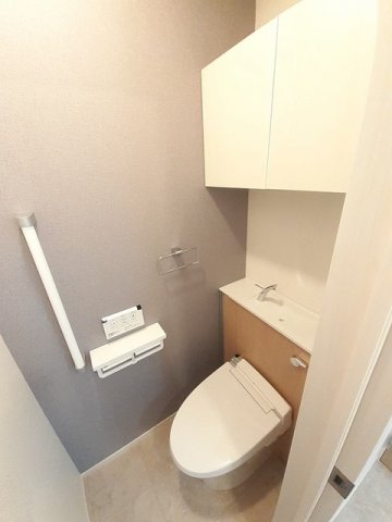 トイレ　コンパクトで使いやすいトイレです
