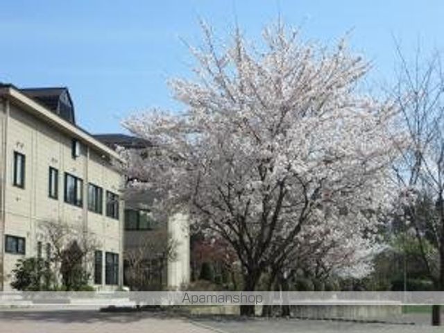 小学校　源池小学校（小学校）まで616m