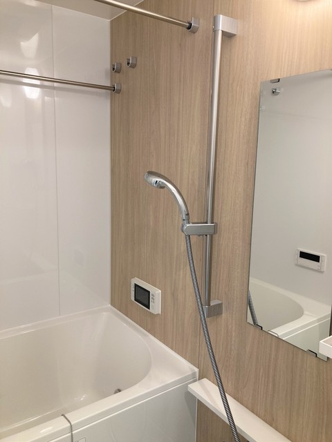 バス・シャワールーム　※写真は同タイプ住戸です。