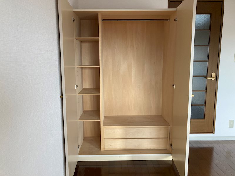 収納　類似タイプ参考写真掲載。