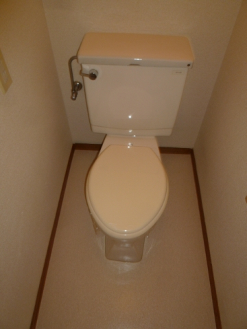 トイレ　※写真は２０２号室のものです。