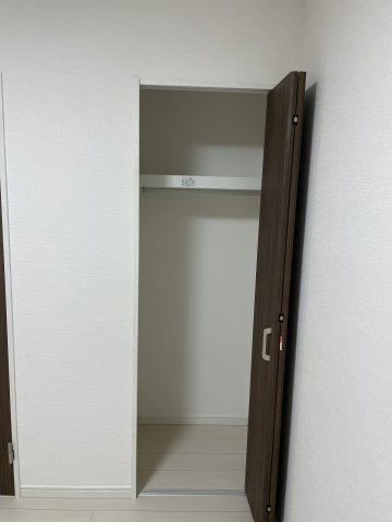 収納　クローゼットタイプで収納力豊富です♪