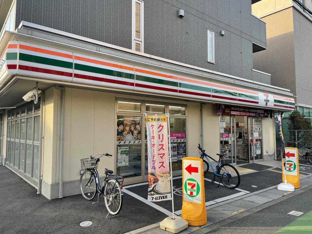 コンビニ　セブンイレブン草加谷塚1丁目店（コンビニ）まで479m