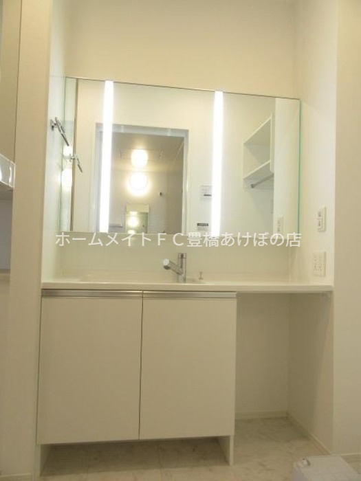 洗面設備　同型別部屋写真