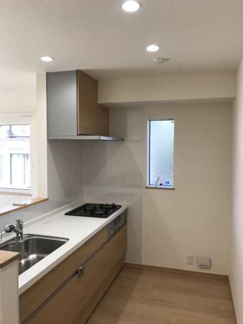 キッチン　※参考写真※グリル付きIH3口のシステムキッチンです☆内1口