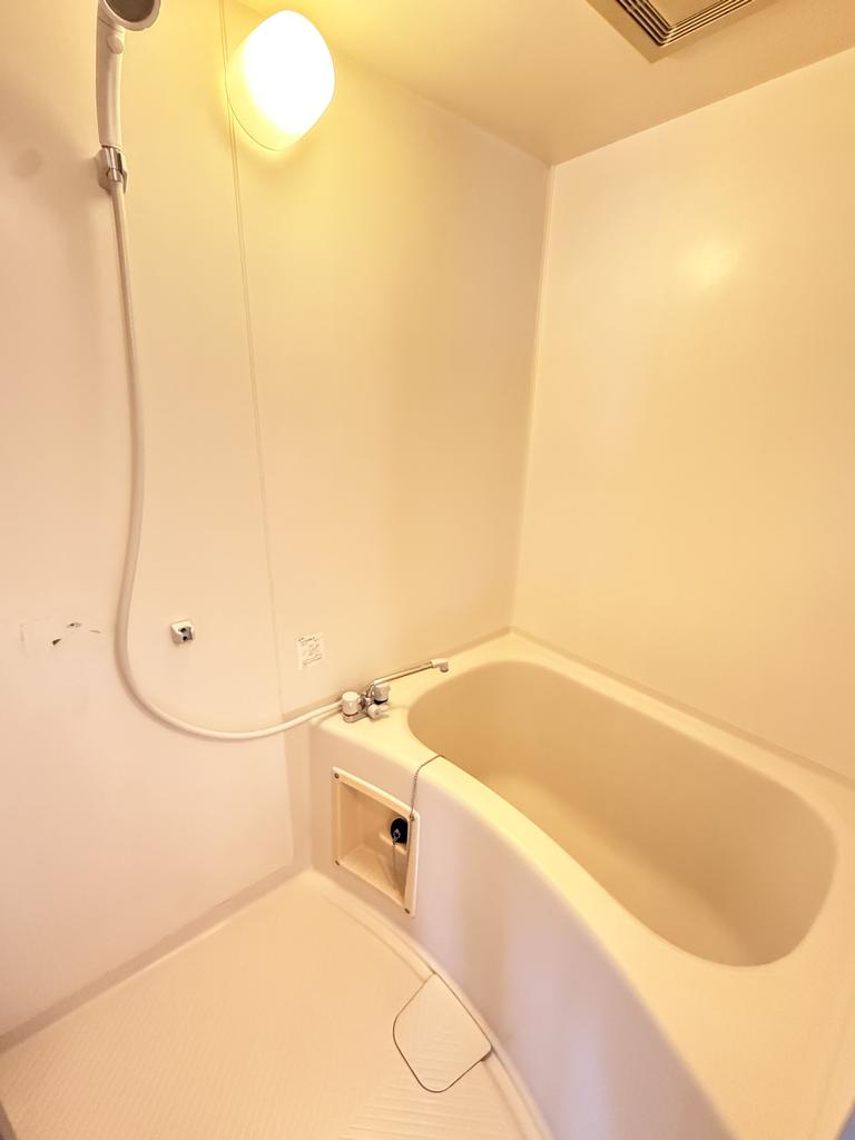 バス・シャワールーム　きれいなお風呂です