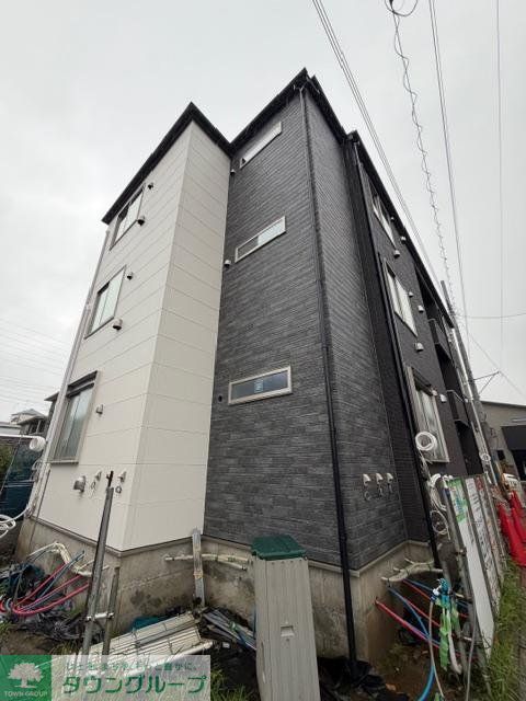建物外観　駐車場