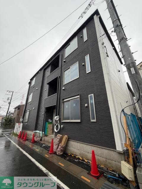 建物外観　駐車場
