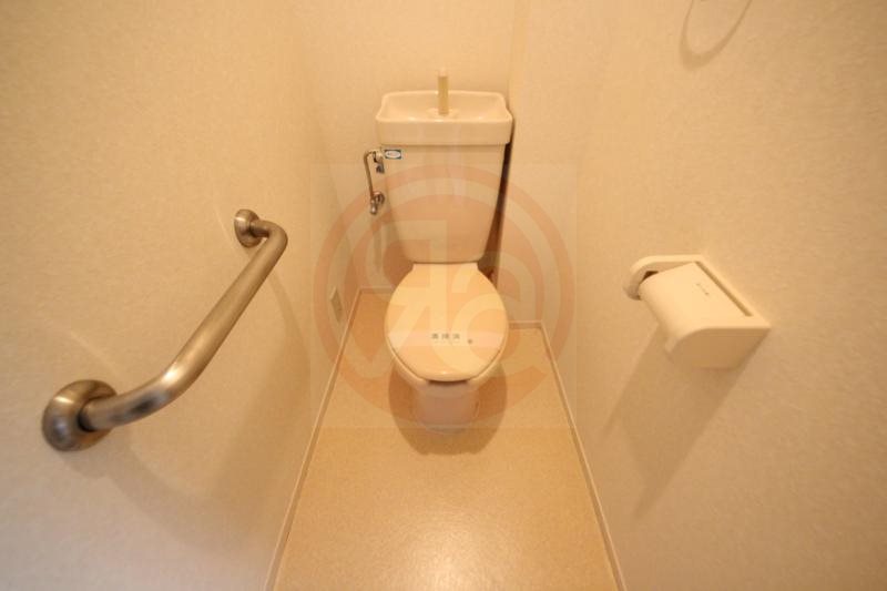 トイレ　落ち着いたトイレです