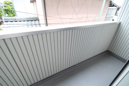 バルコニー　東側のバルコニーです♪