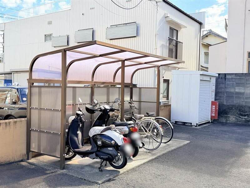 建物外観　Ａ棟駐輪場