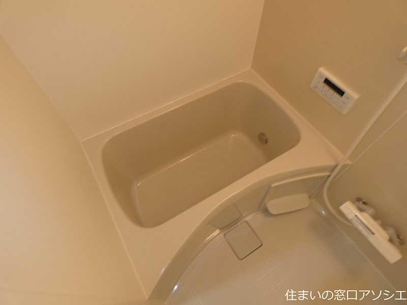 バス・シャワールーム　※写真は同型タイプのイメージになります。