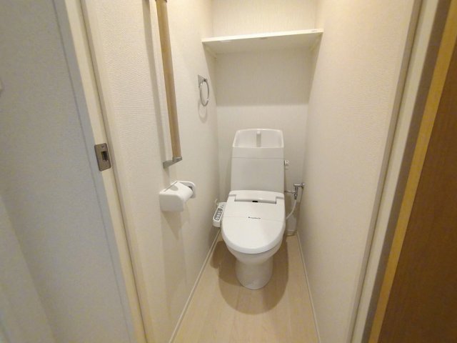 その他　手摺付き♪温水洗浄便座設置